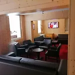 Les Dolomites Hotel *