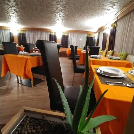 Szálloda Les Dolomites