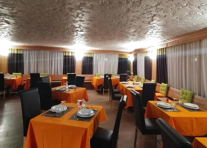 Les Dolomites Hotel